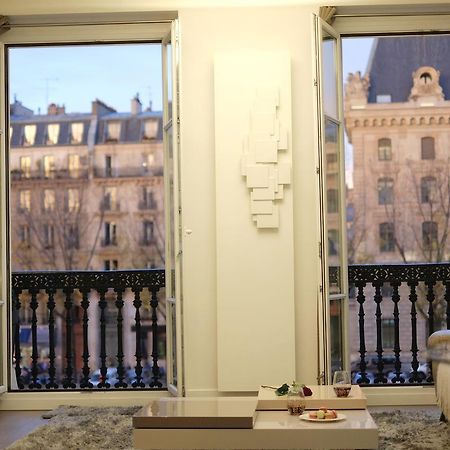 Two Bedroom Luxury Apartment - Balcony With View Of Notre Dame Paris Exteriör bild