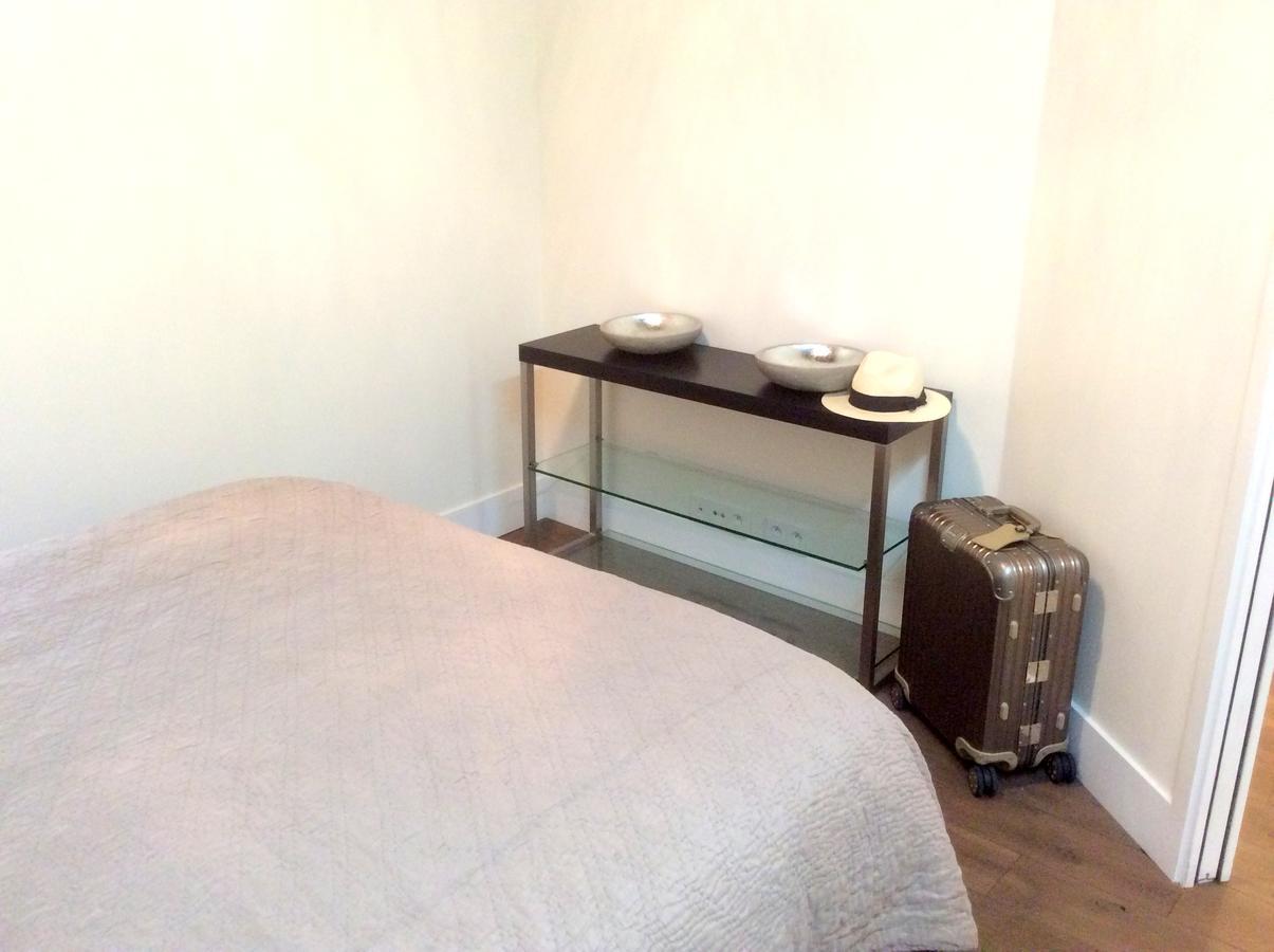 Two Bedroom Luxury Apartment - Balcony With View Of Notre Dame Paris Exteriör bild