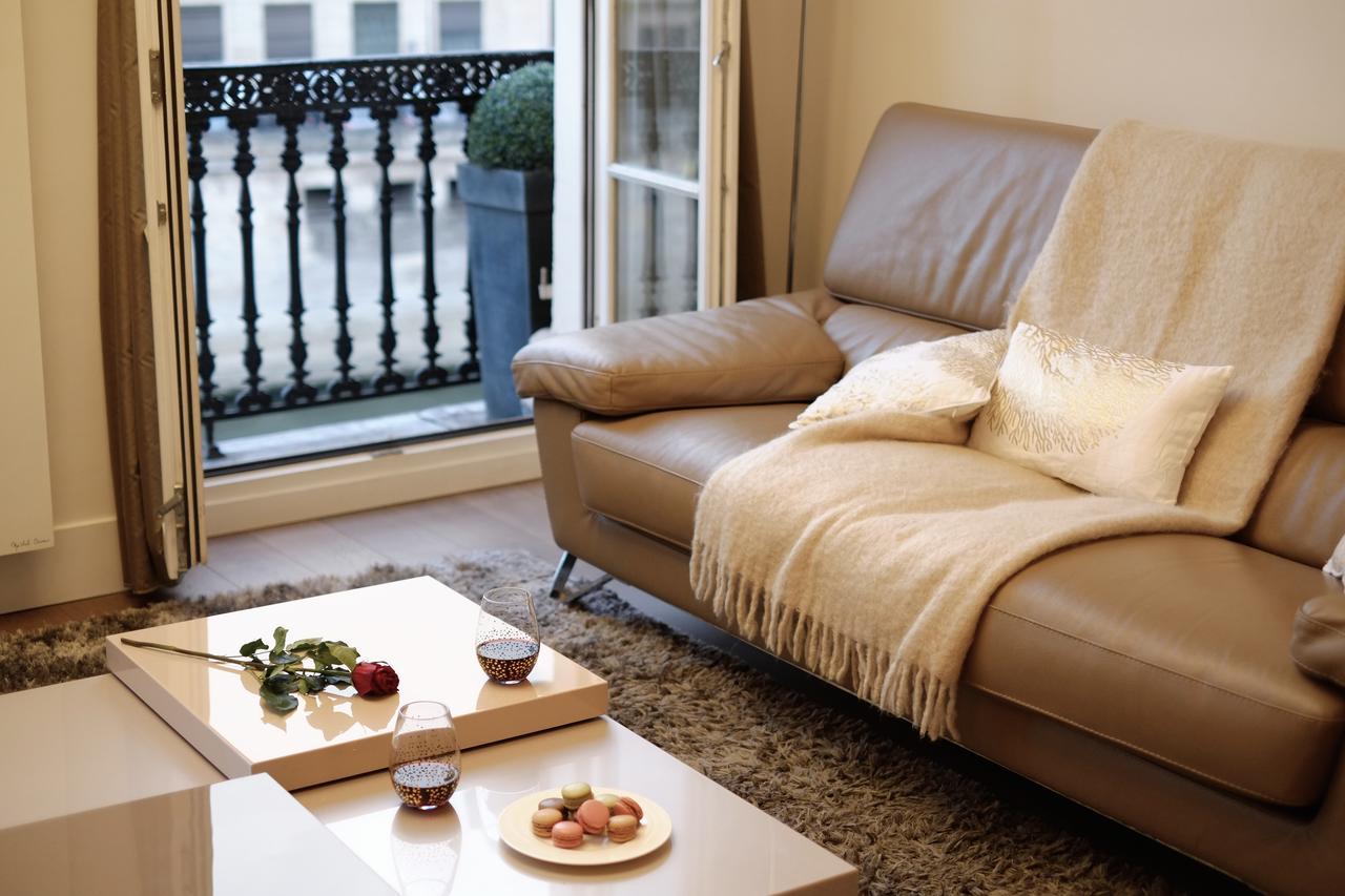 Two Bedroom Luxury Apartment - Balcony With View Of Notre Dame Paris Exteriör bild